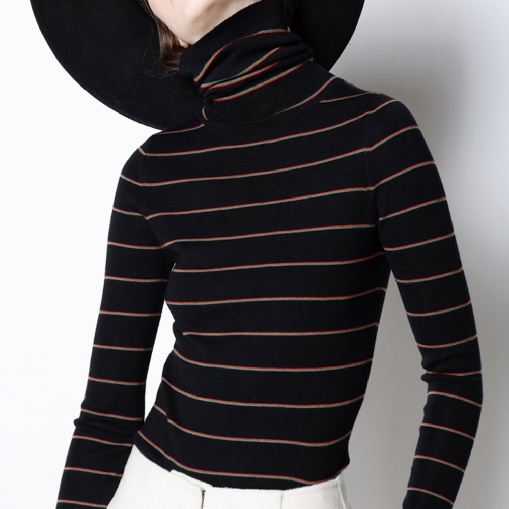 Caara Mirro Turtleneck Sweater